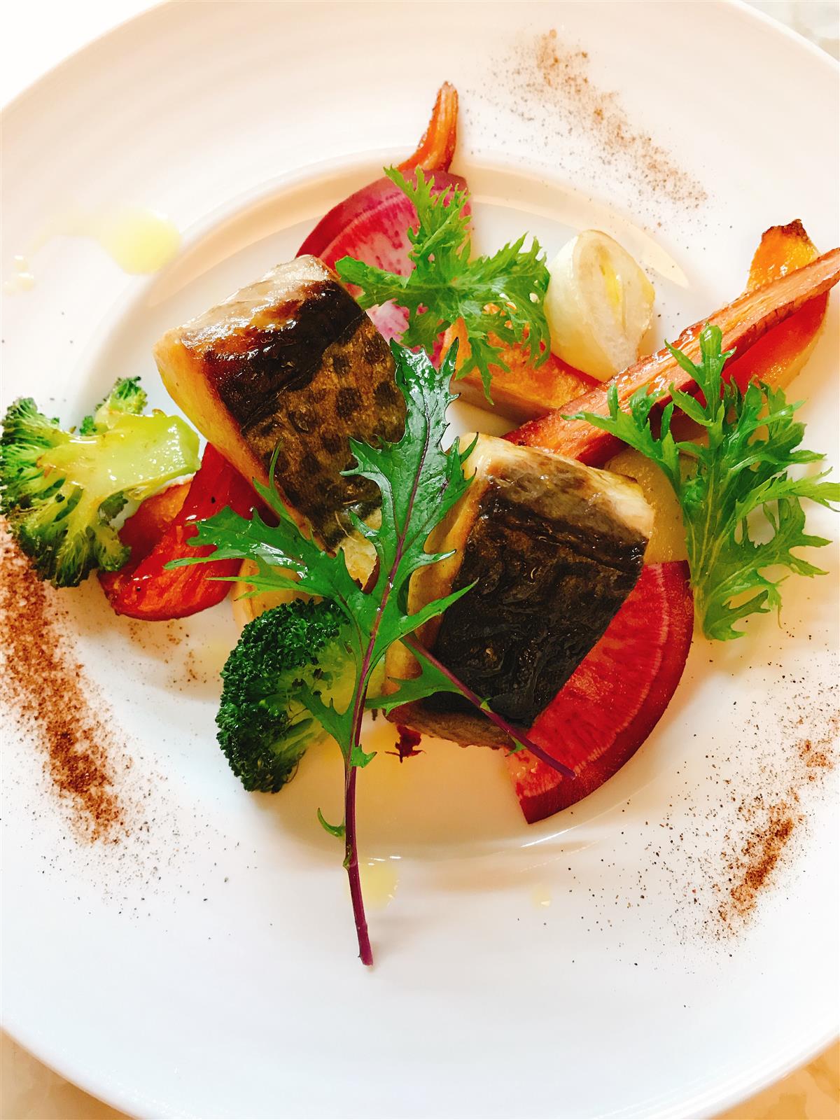 季節のお野菜とサワラのポワレ